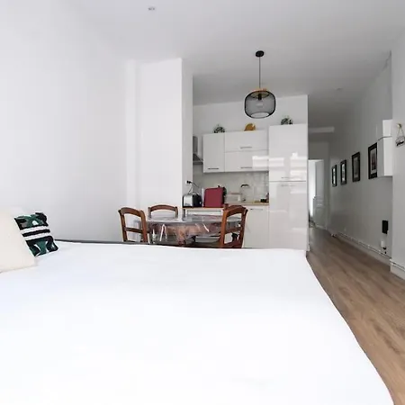 Hsh Traversiere-boulogne-billancourt I 4p Apartment